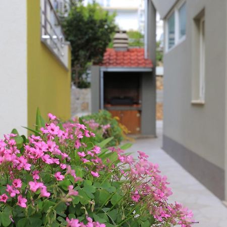 Apartment Nemira 17039A Tice Exterior foto